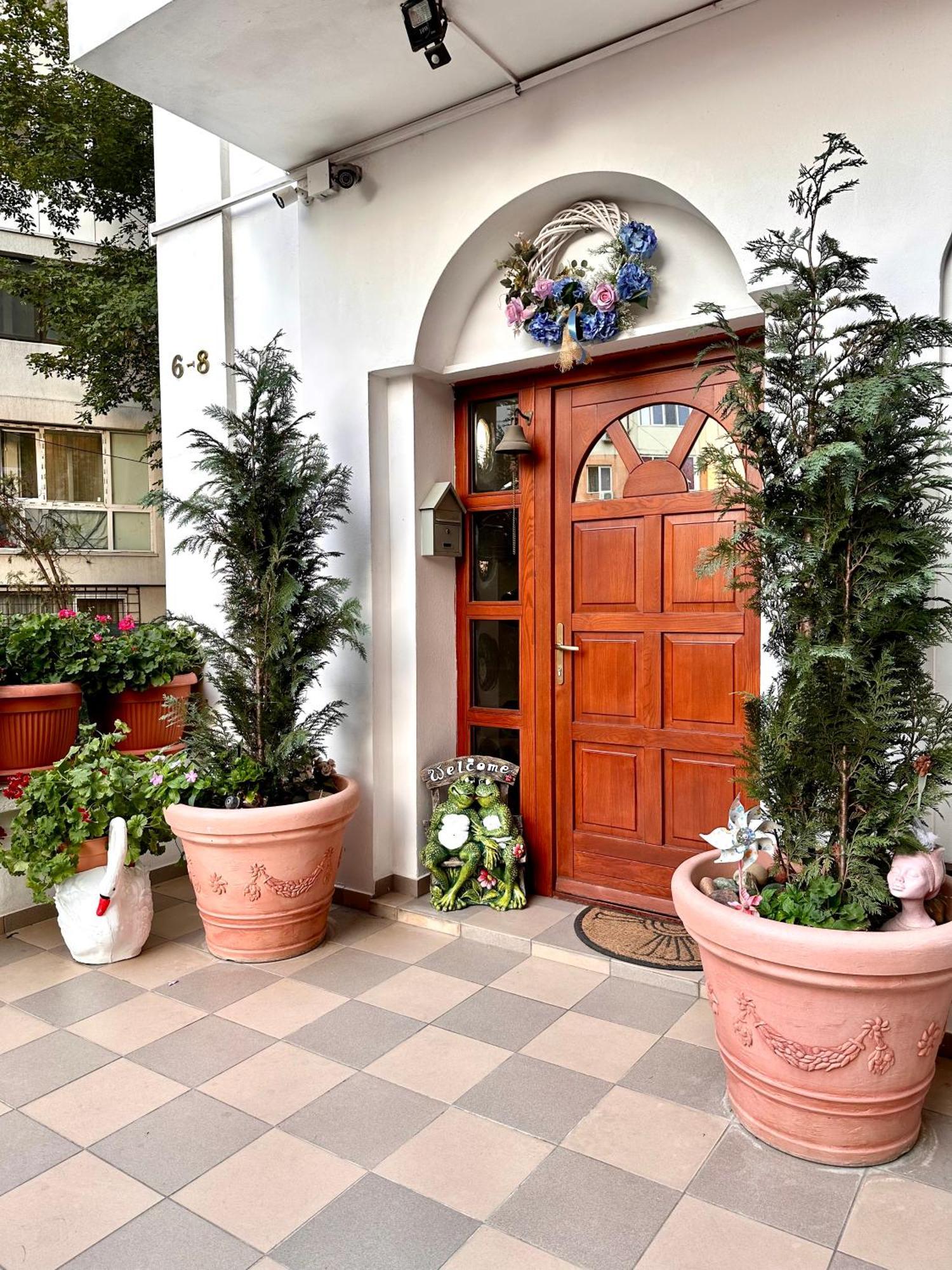 Budapest Residence Bucharest Exterior photo